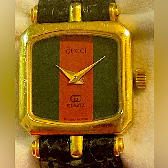 GUCCI GREEN sherry line dial STACKED WATCH - Picture 2 of 11